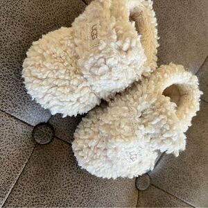 UGG Soft Cream Fleece Slippers